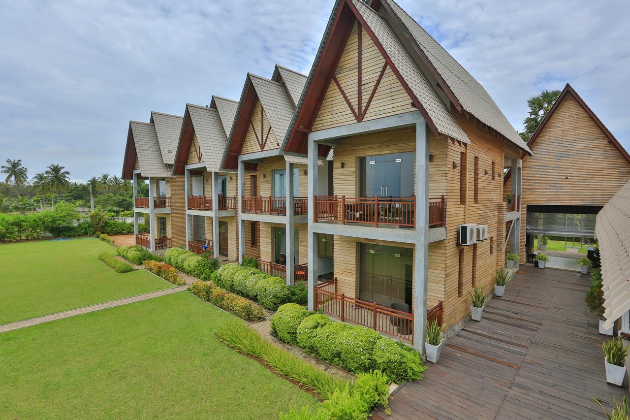 Laya Waves Passikudah Exterior foto